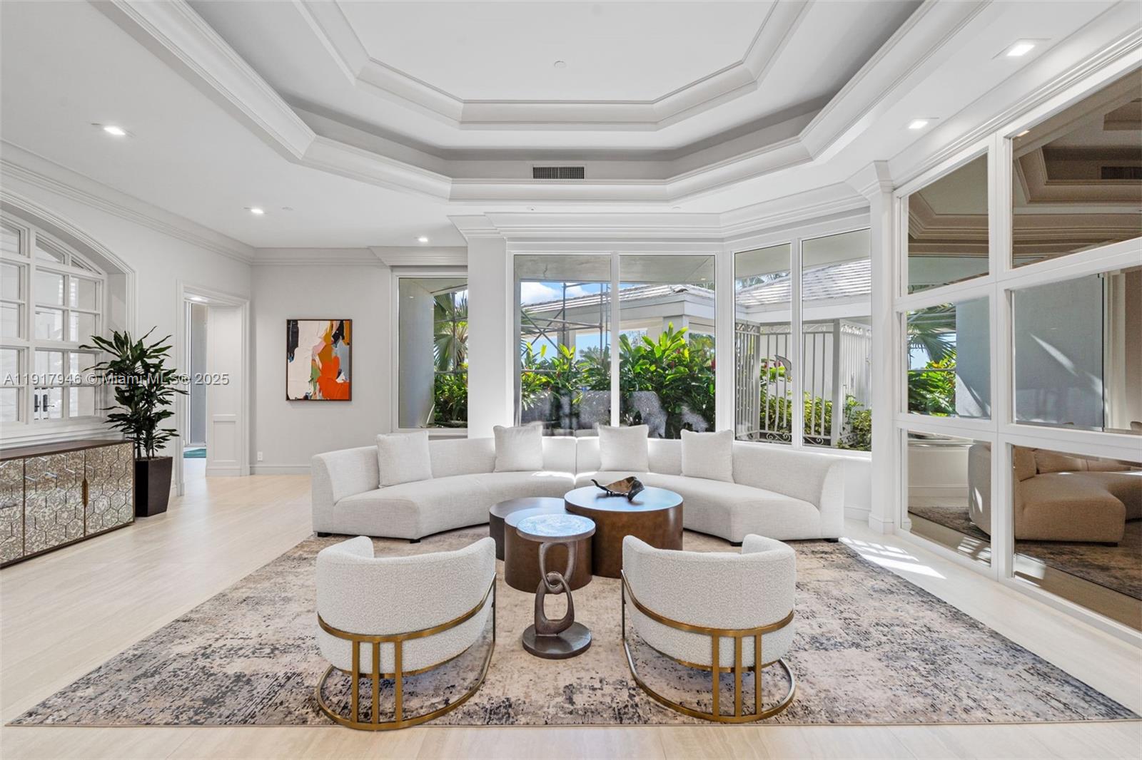 3801 Collins Ave 603