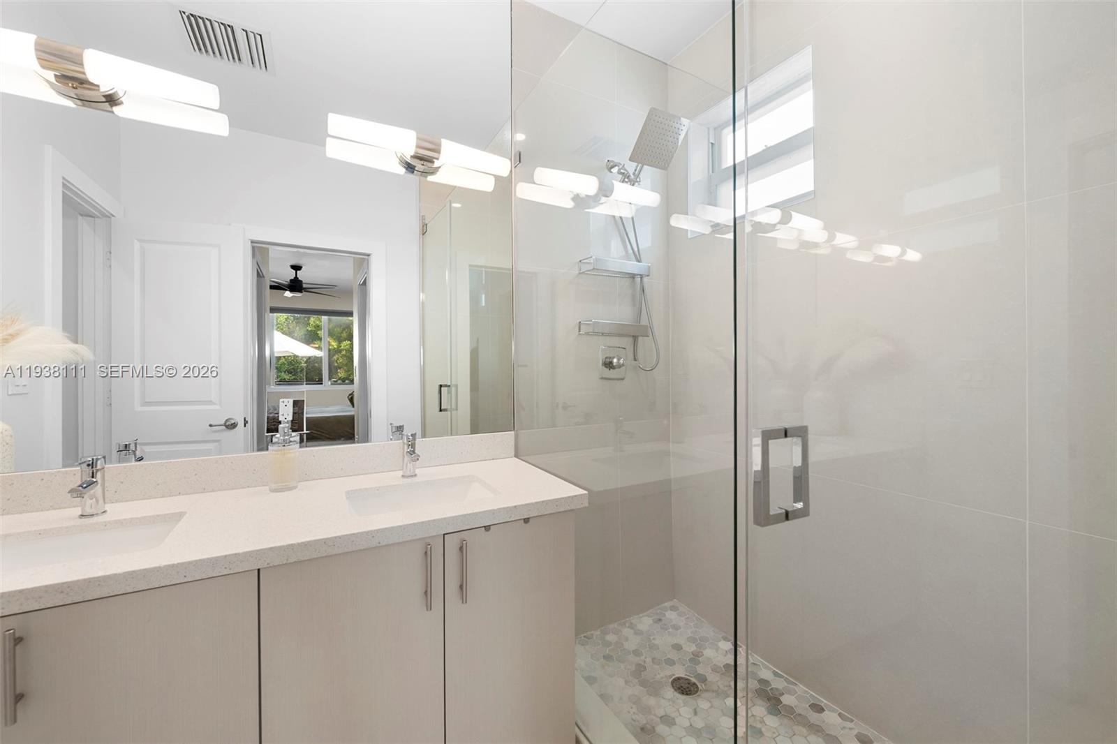 ISLAND VIEW - Residential Lease