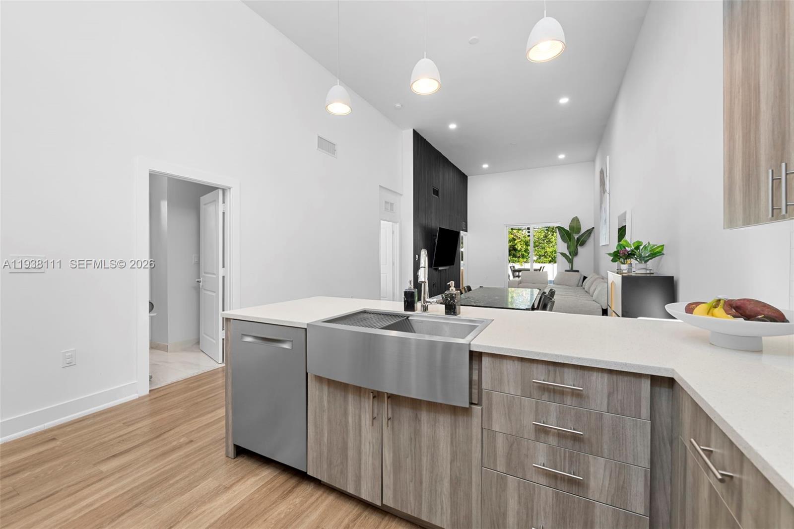 ISLAND VIEW - Residential Lease