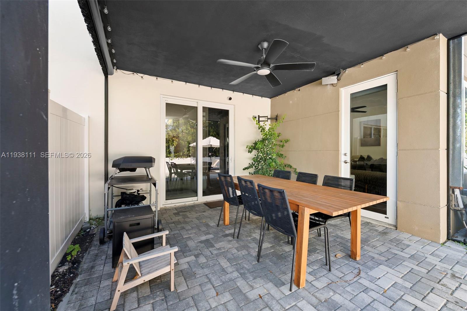 ISLAND VIEW - Residential Lease