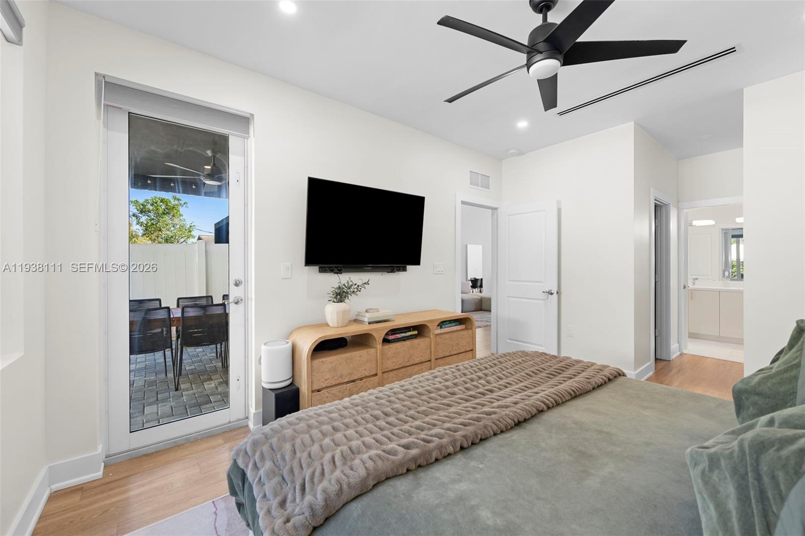 ISLAND VIEW - Residential Lease