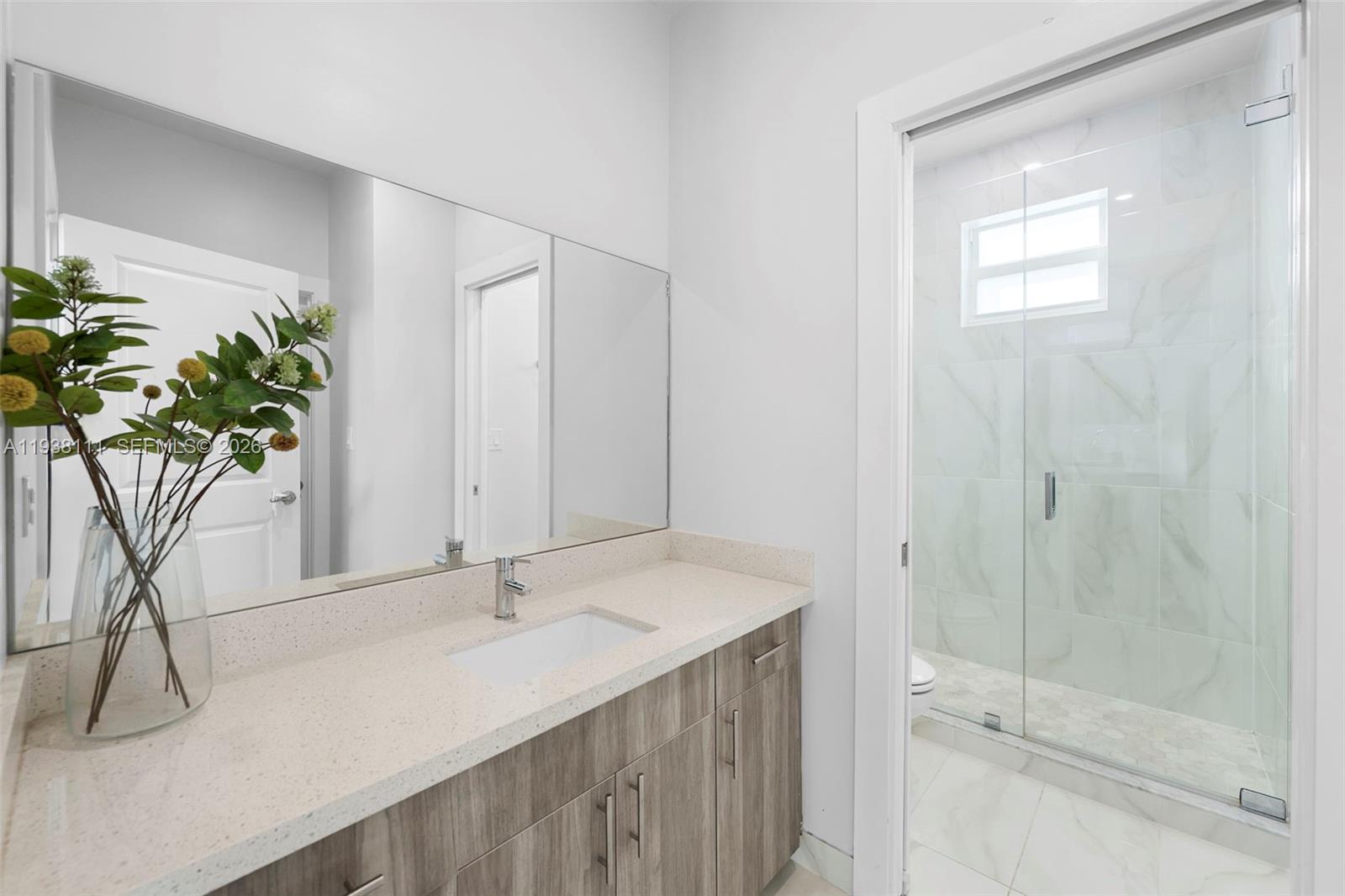 ISLAND VIEW - Residential Lease