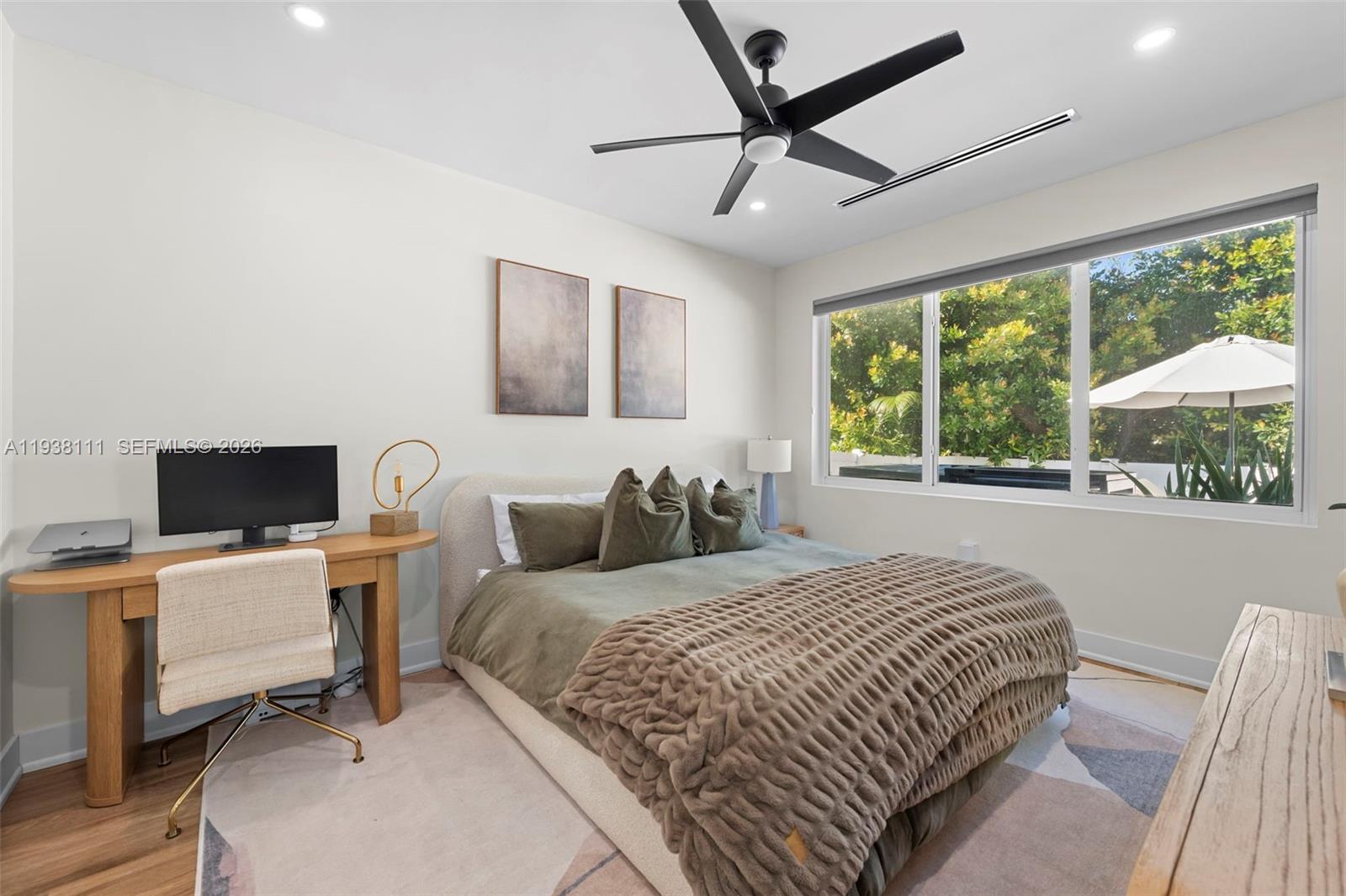 ISLAND VIEW - Residential Lease