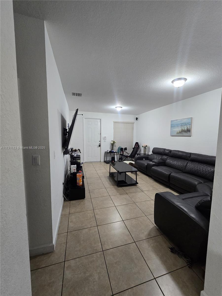 SILVER PALM EAST SECTION - Residential