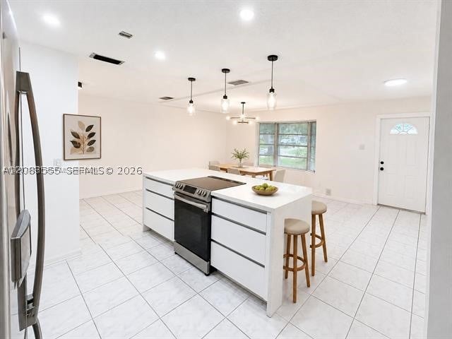 6921 NW 5th Ct