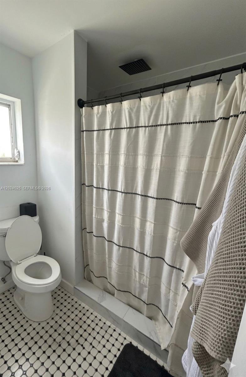 STIRLING LAKE - Residential Lease