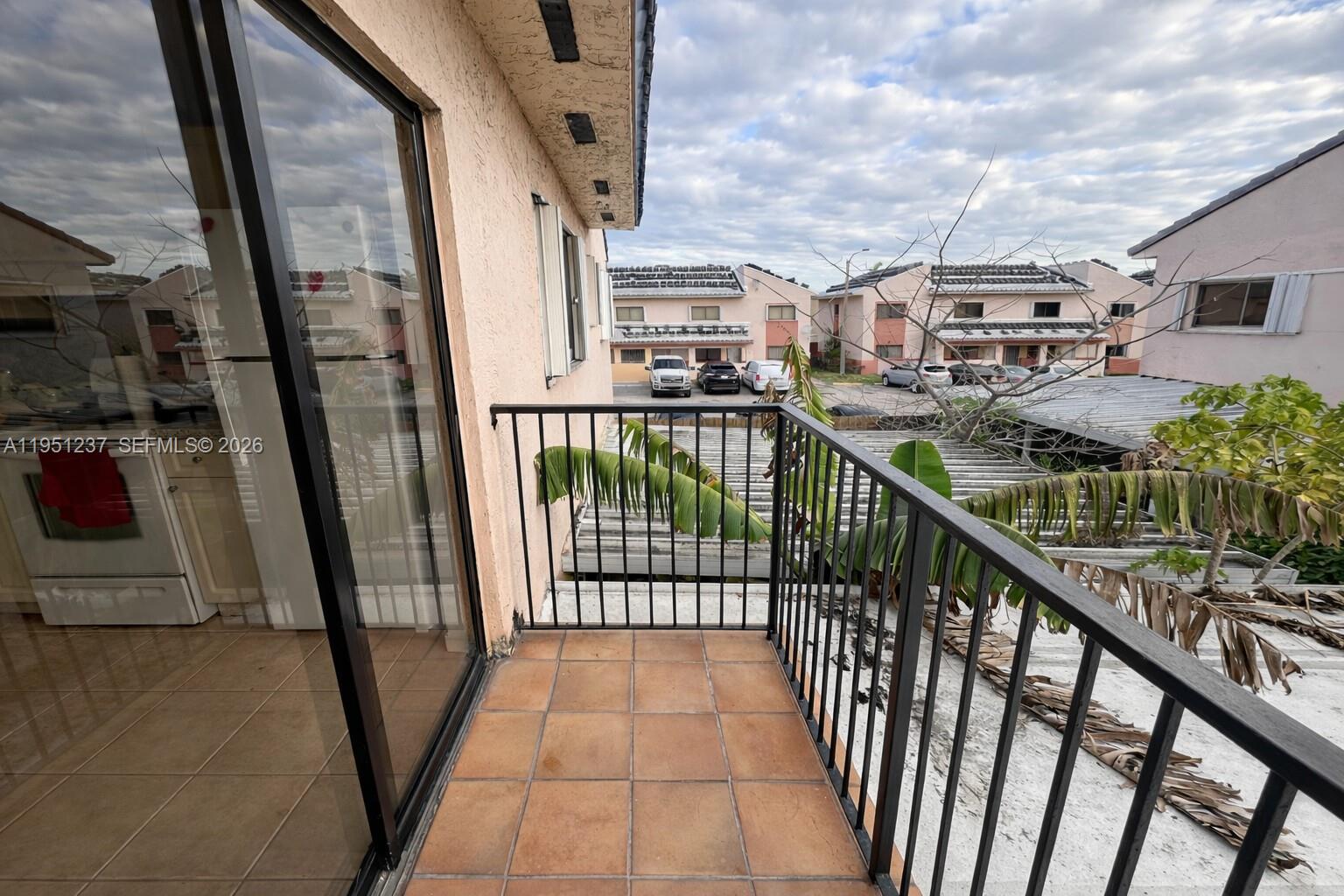 EL PRADO XII CONDO - Residential Lease
