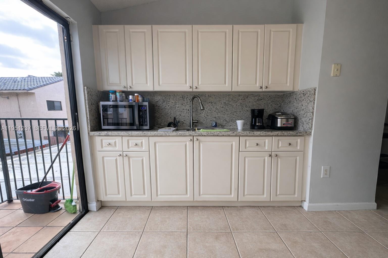 EL PRADO XII CONDO - Residential Lease