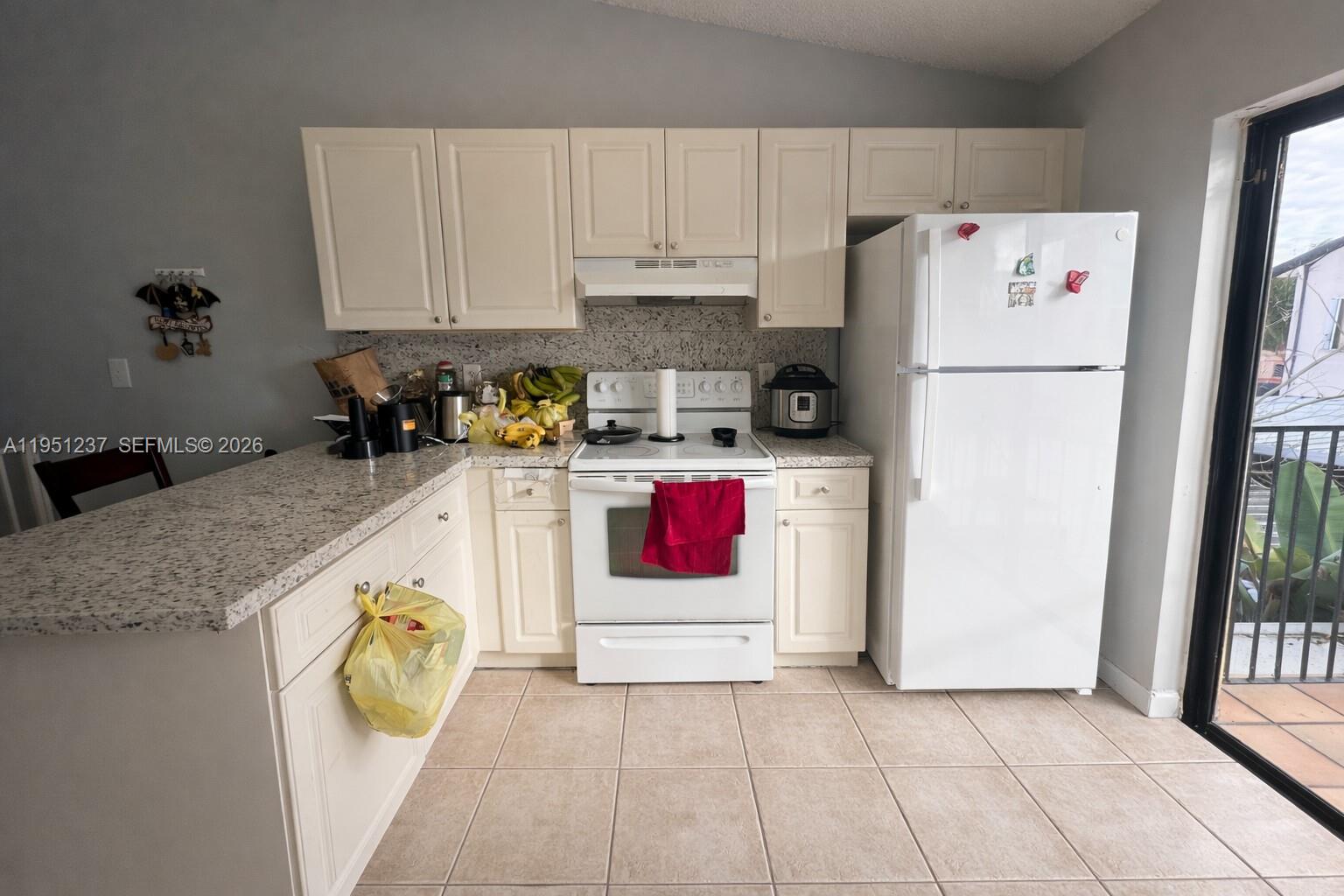 EL PRADO XII CONDO - Residential Lease