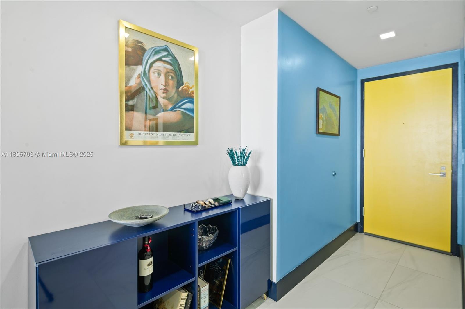 PARAISO BAY CONDO - Residential