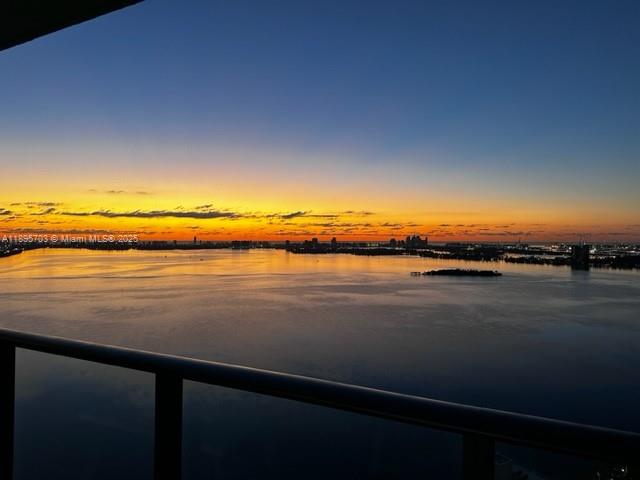 PARAISO BAY CONDO - Residential