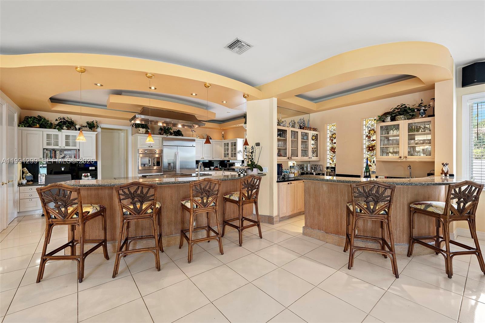 HOLLYWOOD LAKES - Residential