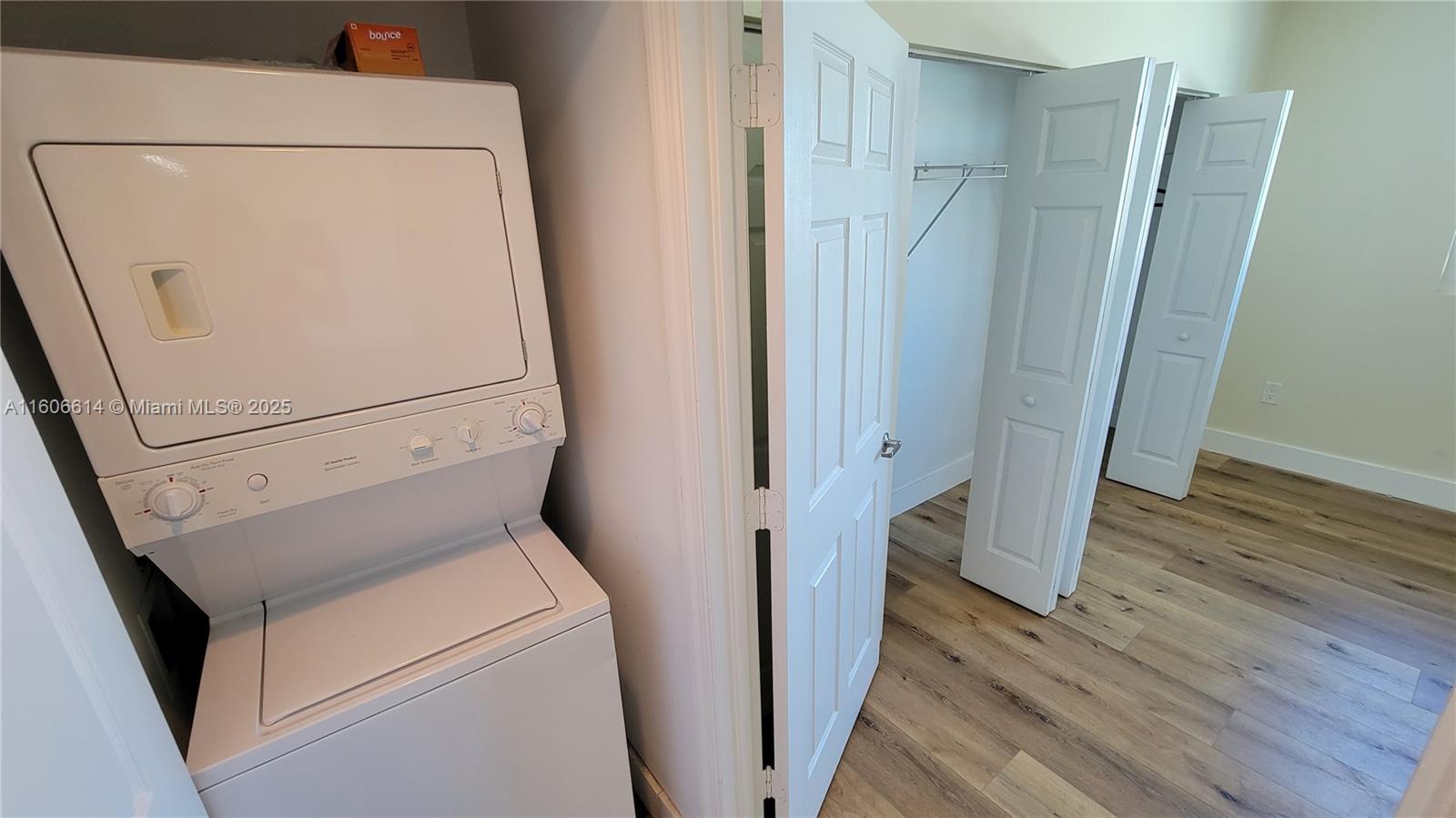 1800 BISCAYNE PLAZA CONDO - Residential