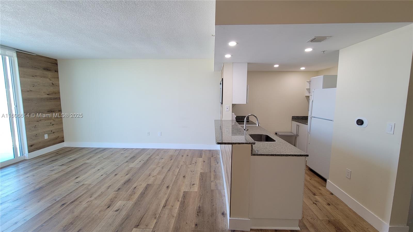275 Ne 18th St 901, Miami, Broward County, Florida - 1 Bedrooms  
1 Bathrooms - 