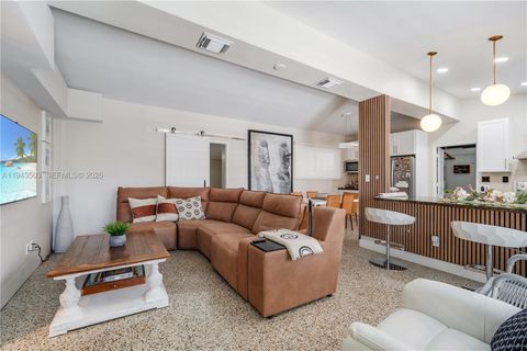 1245 NE 154th St North Miami Beach FL 33162