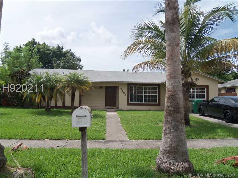 Spacious 4 bedrooms 3 baths home located in the quite Pine Lake subdivision. It is very clean and features a split plan with large bedrooms, upgraded kitchen and bath rooms. The master bedrooms features a large walk in closet and the washer and dryer stay with the house. It also features a large fenced back yard for kids to play. This property is located in a central location near A1A and the turnpike.