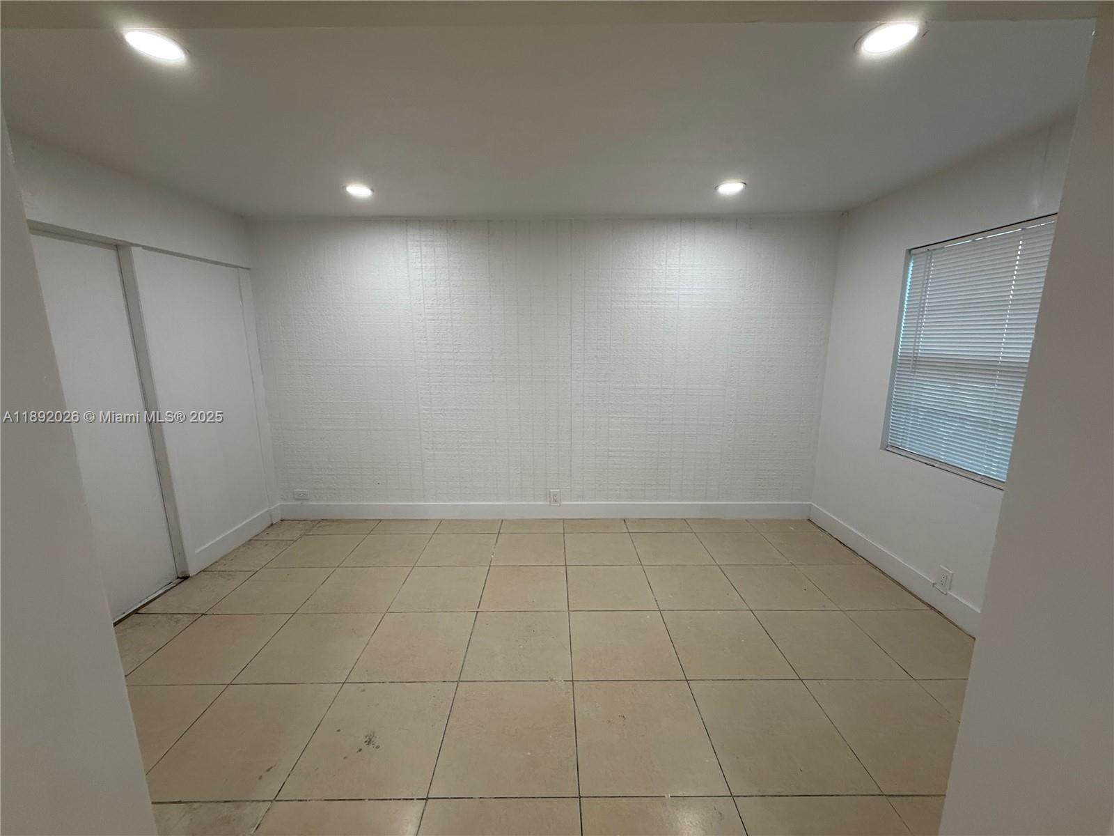 FEDERAL GARDENS 4 - Residential Lease