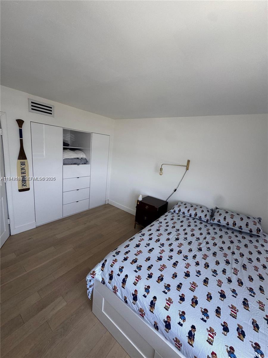 BAYVIEW TOWERS CONDO SOUT - Residential