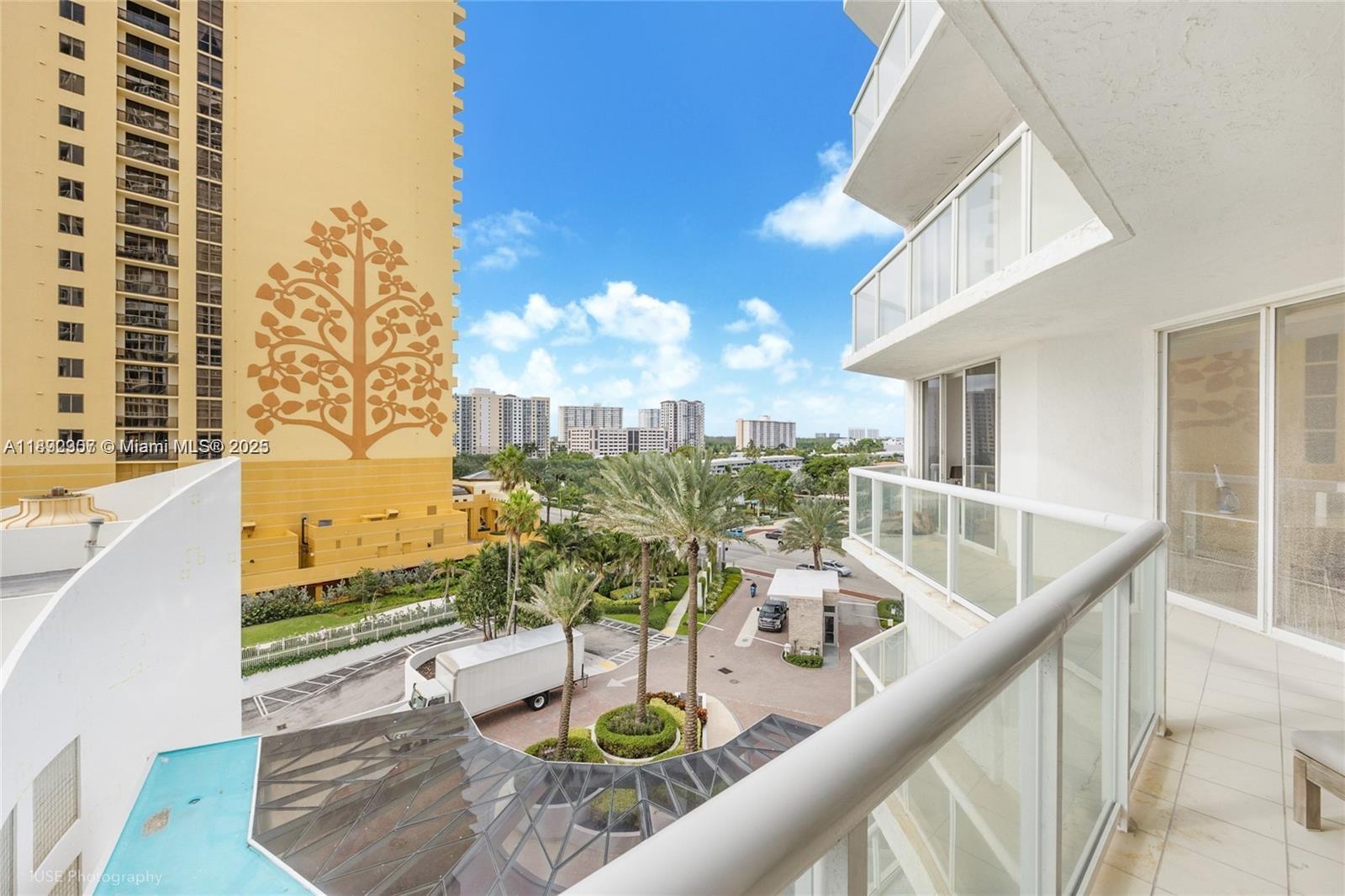 OCEANIA I CONDO - Residential