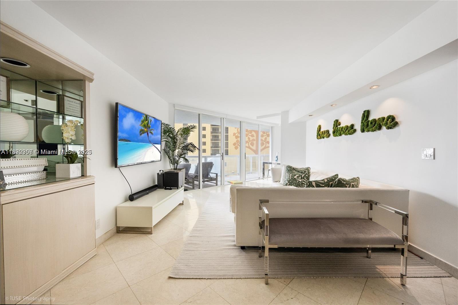 OCEANIA I CONDO - Residential