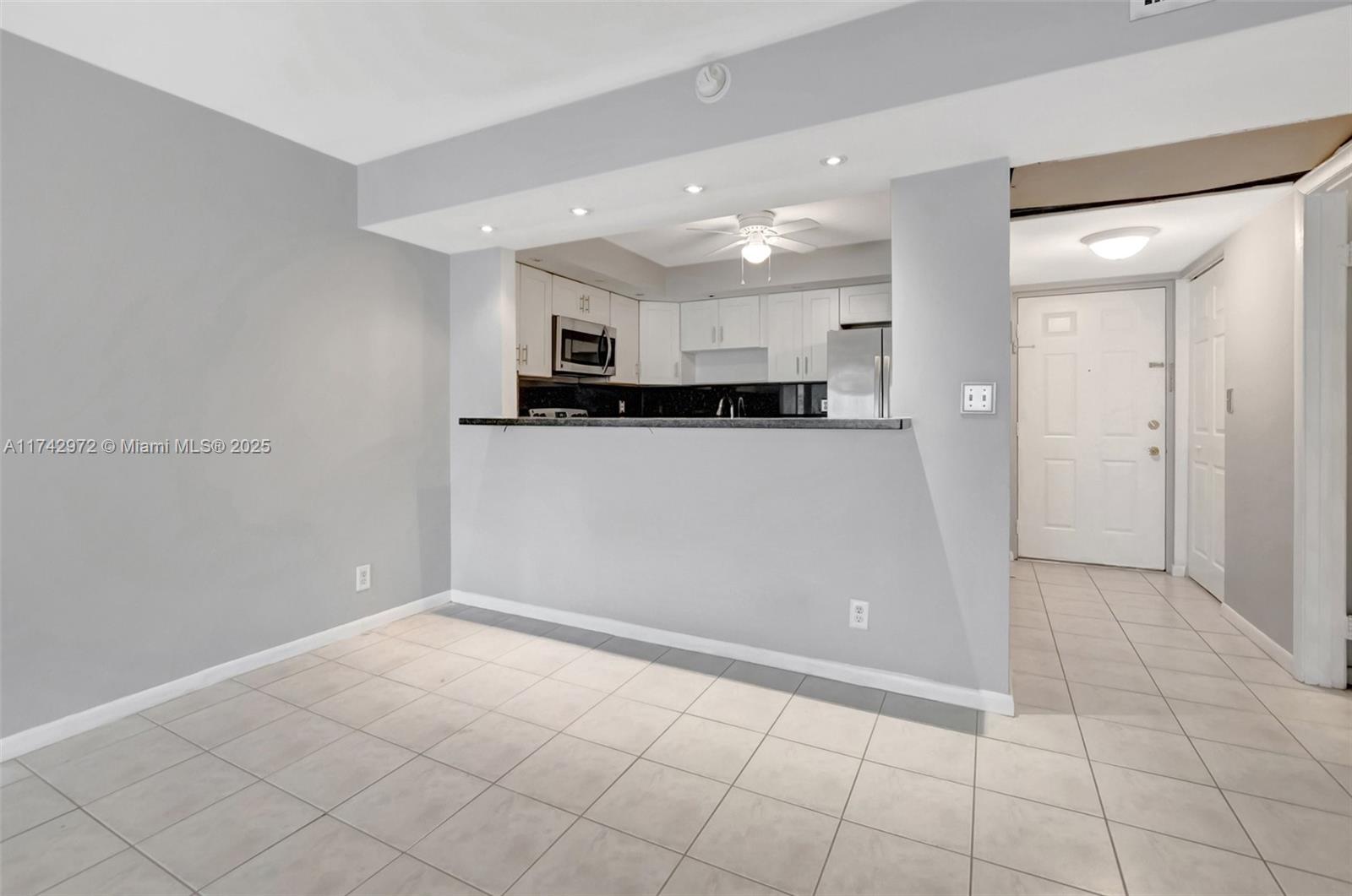 ISLE OF SANDALFOOT CONDO - Residential Lease