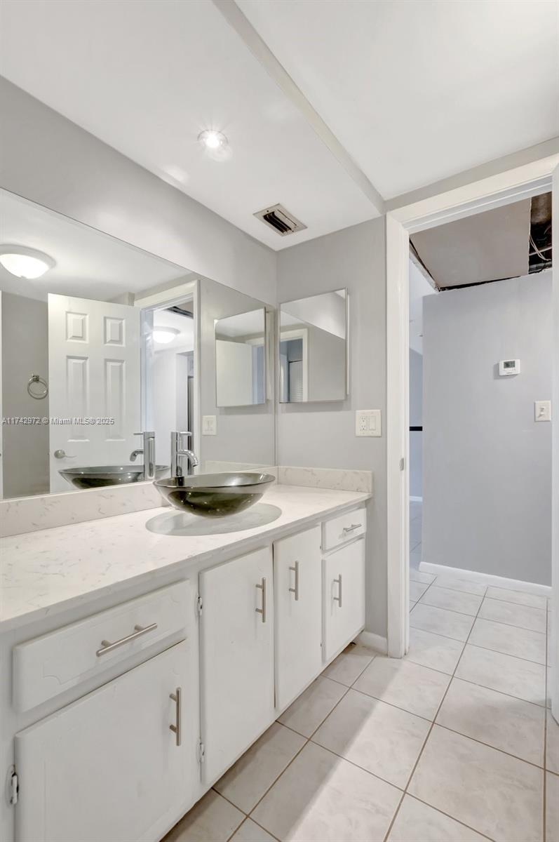 ISLE OF SANDALFOOT CONDO - Residential Lease