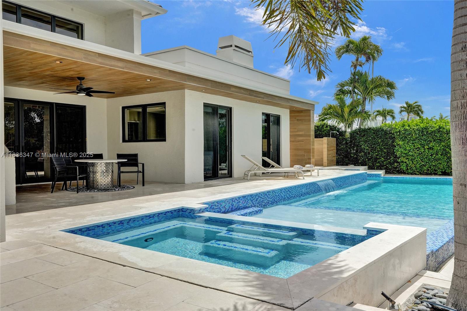 LAUDERDALE ISLES RE-AMEND - Residential