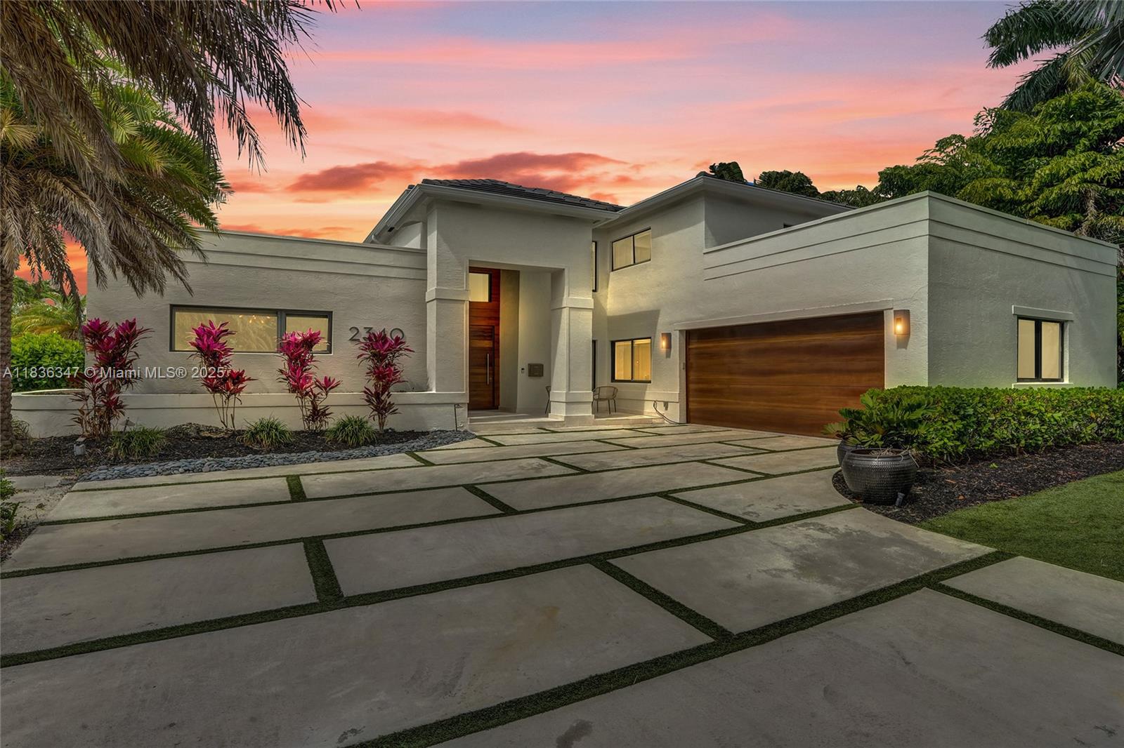 LAUDERDALE ISLES RE-AMEND - Residential