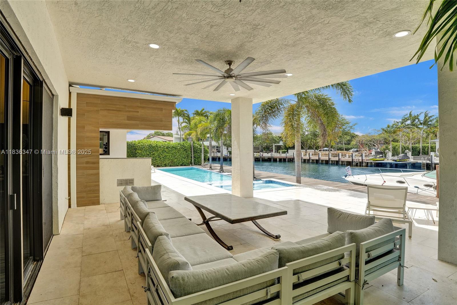 LAUDERDALE ISLES RE-AMEND - Residential