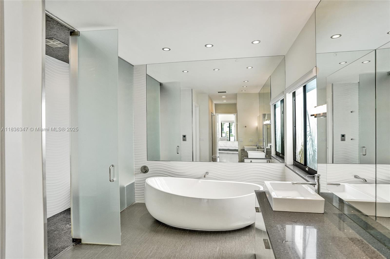 LAUDERDALE ISLES RE-AMEND - Residential