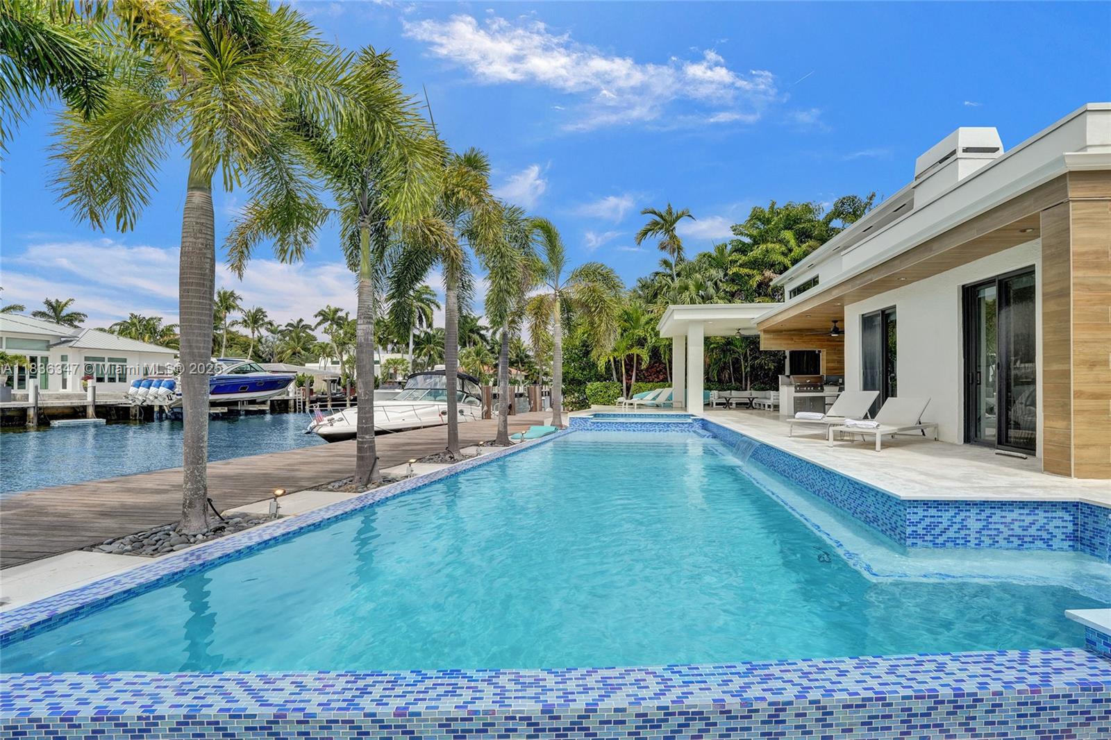 LAUDERDALE ISLES RE-AMEND - Residential