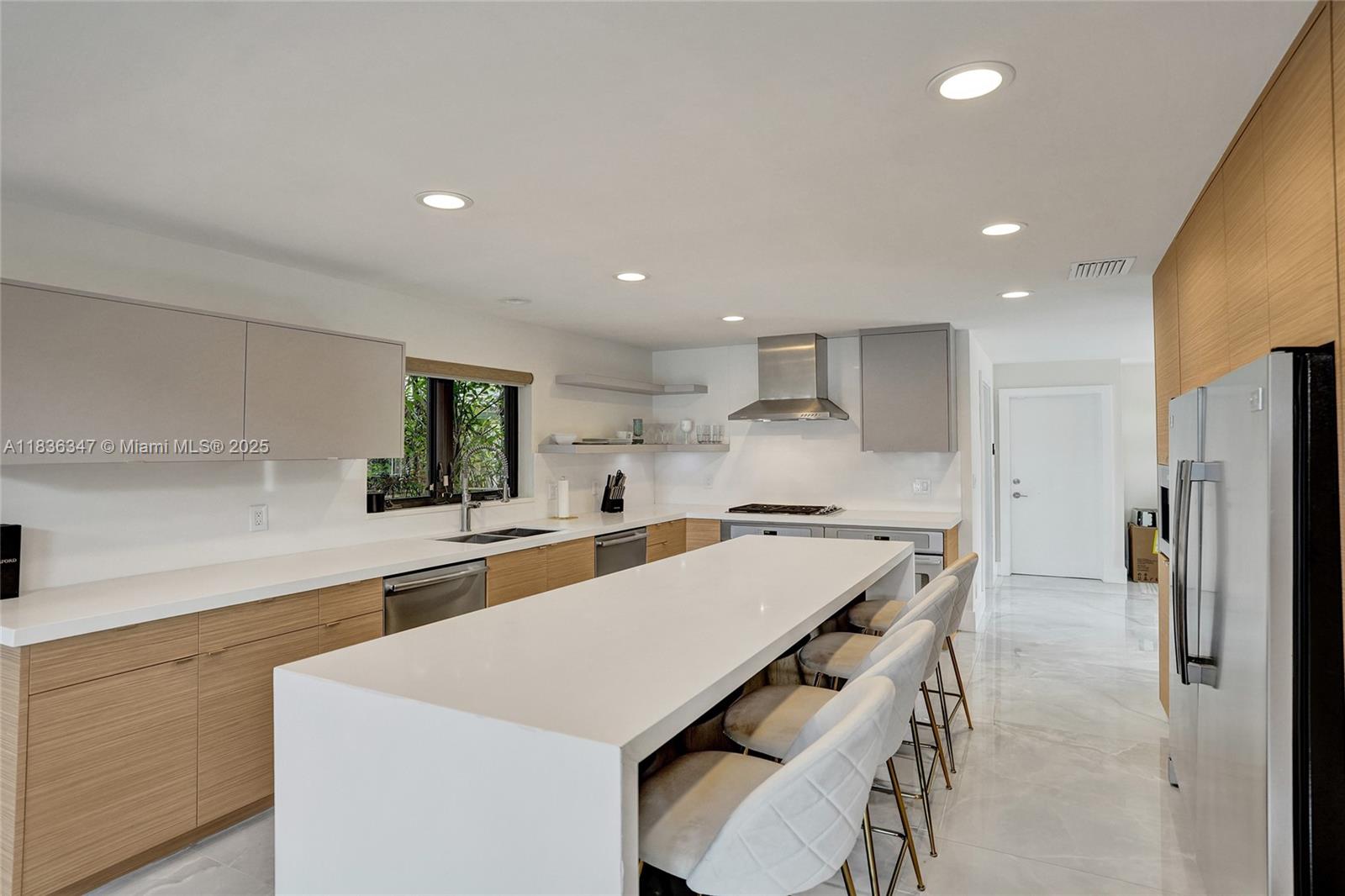 LAUDERDALE ISLES RE-AMEND - Residential