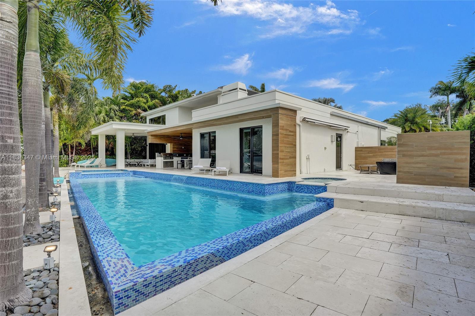 LAUDERDALE ISLES RE-AMEND - Residential