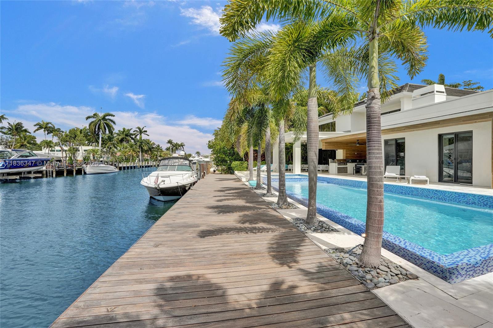 LAUDERDALE ISLES RE-AMEND - Residential