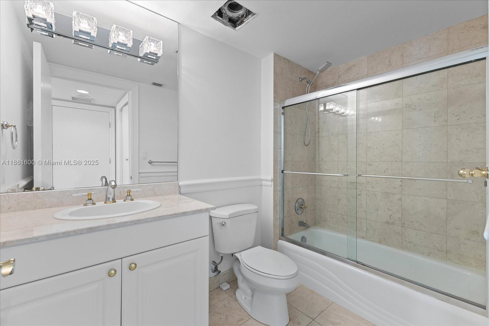 HAMPTONS SOUTH CONDO - Residential