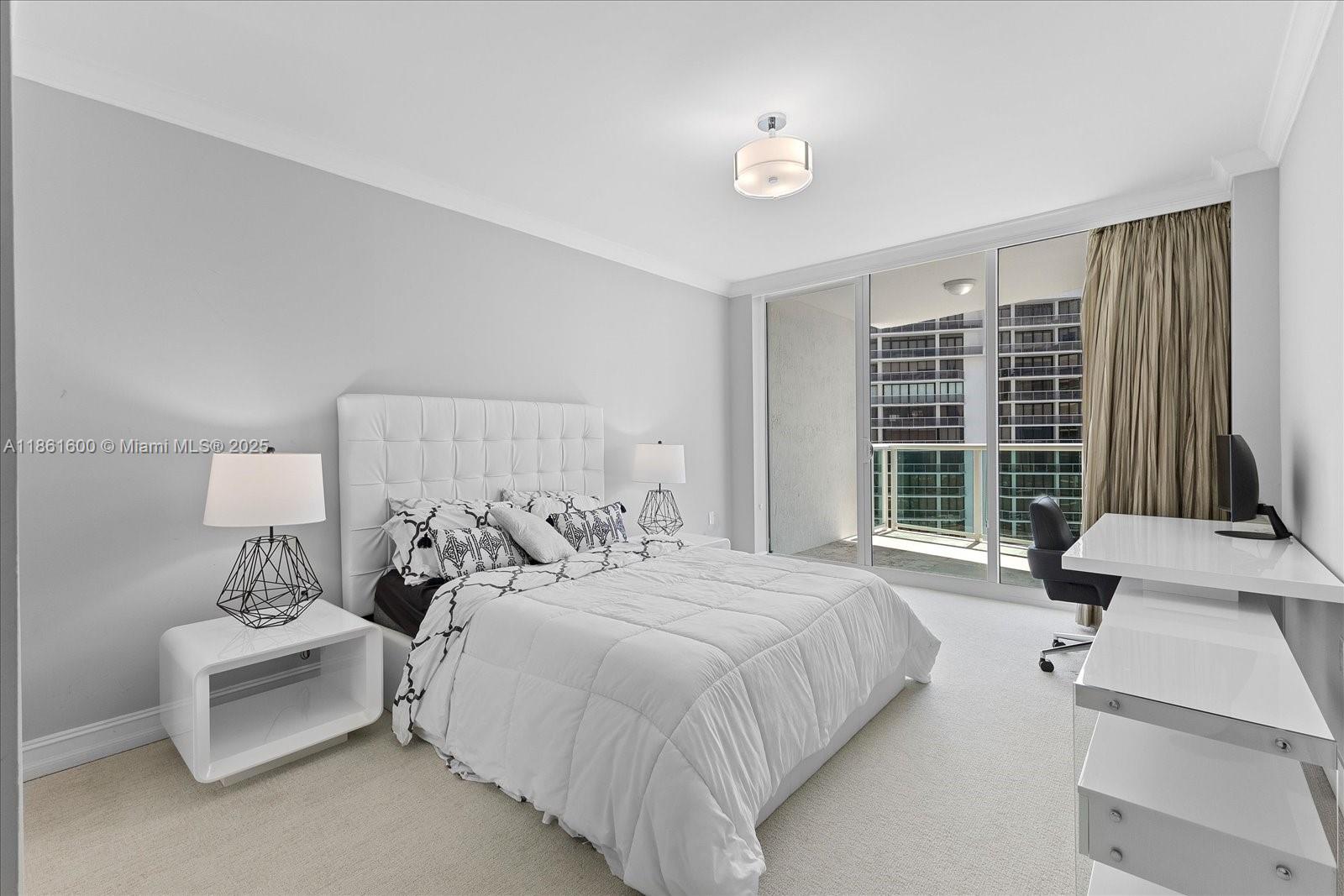 HAMPTONS SOUTH CONDO - Residential