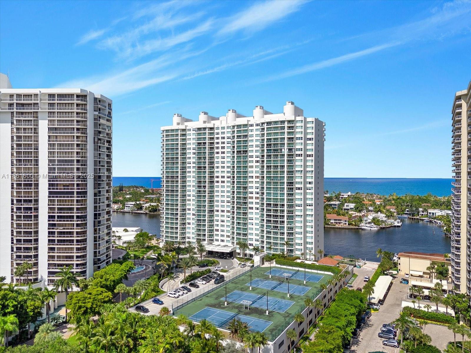 HAMPTONS SOUTH CONDO - Residential