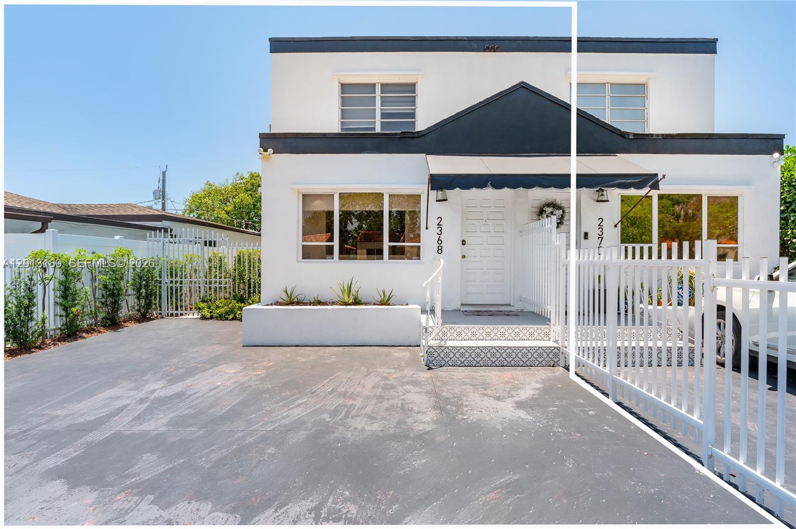 SILVER BLUFF EST-SEC B - Residential Lease