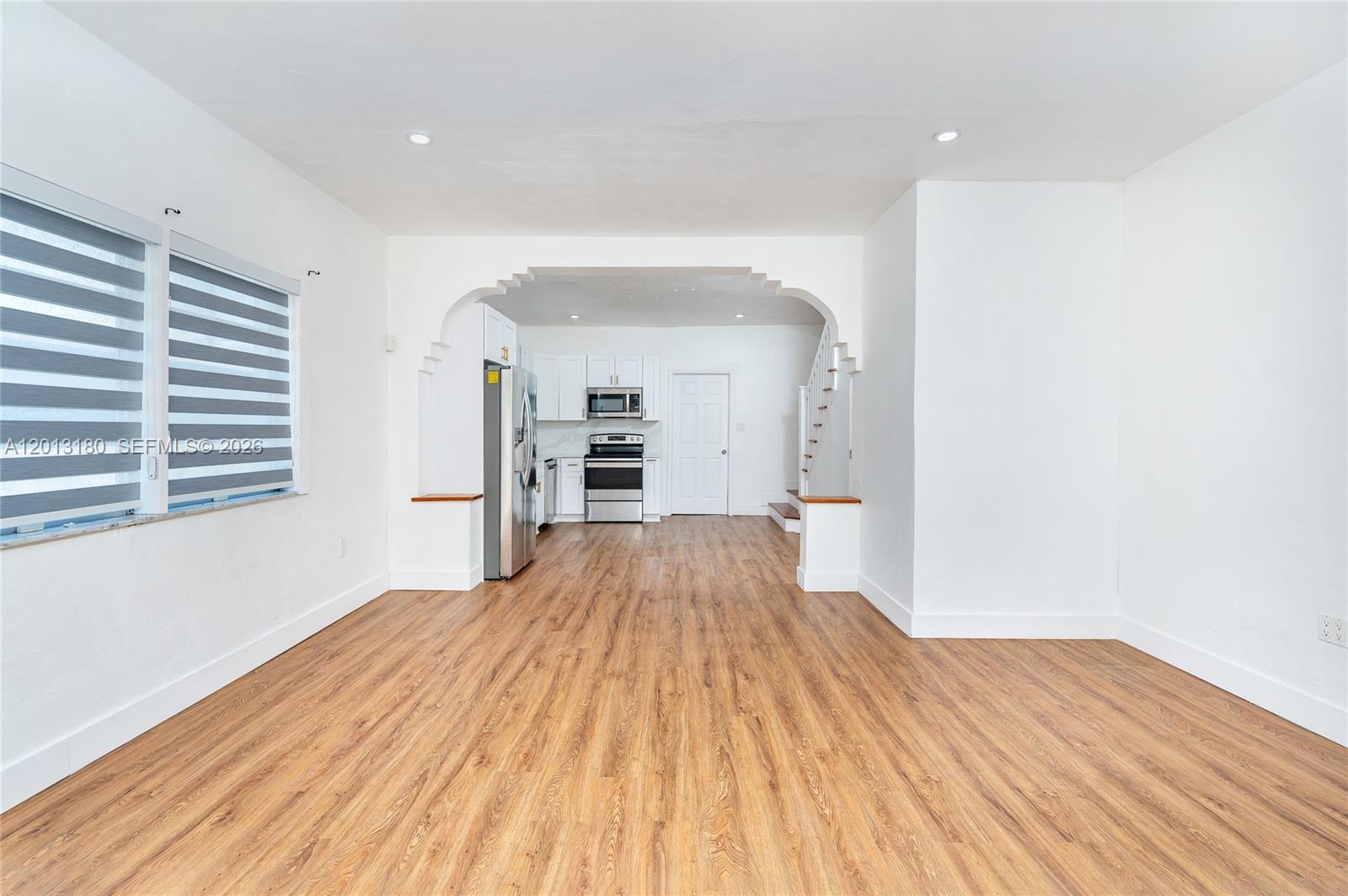 SILVER BLUFF EST-SEC B - Residential Lease