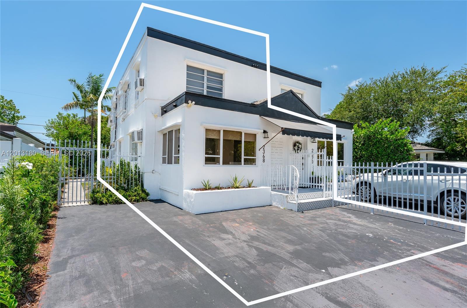 SILVER BLUFF EST-SEC B - Residential Lease