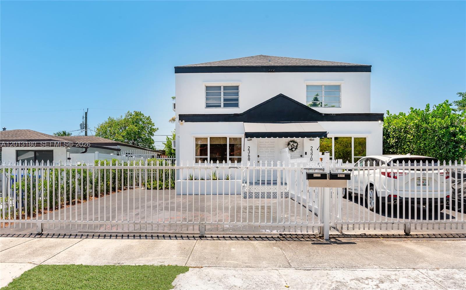 SILVER BLUFF EST-SEC B - Residential Lease