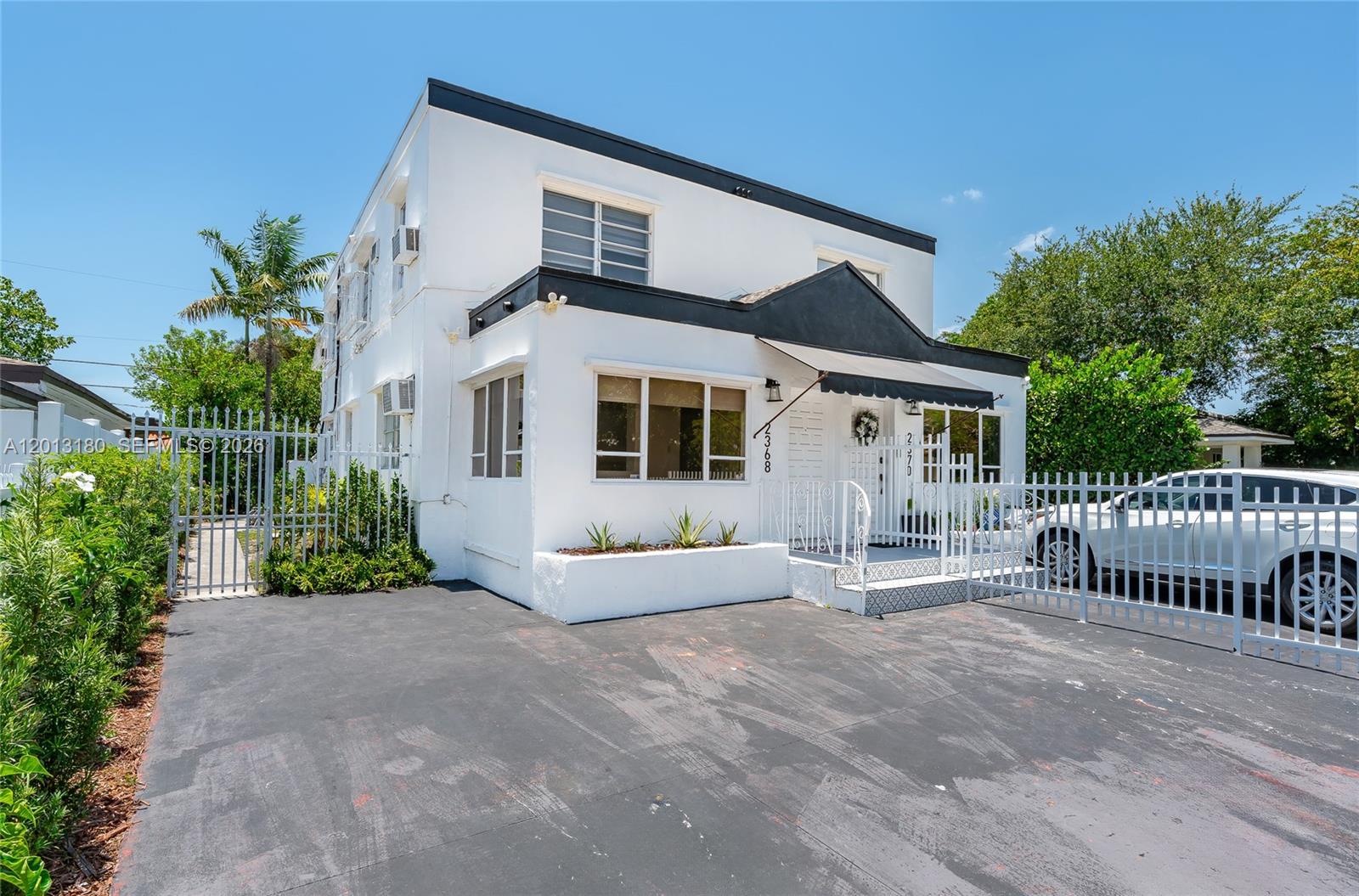 SILVER BLUFF EST-SEC B - Residential Lease