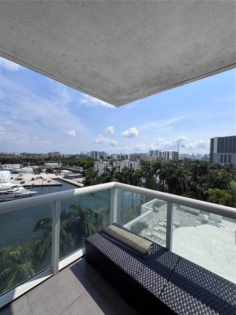 TERRAZAS RIVERPARK VILLAG - Residential