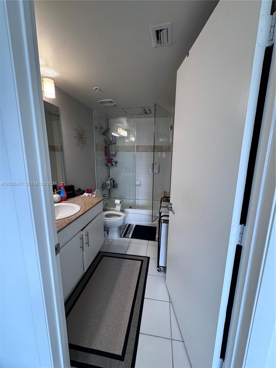 TERRAZAS RIVERPARK VILLAG - Residential