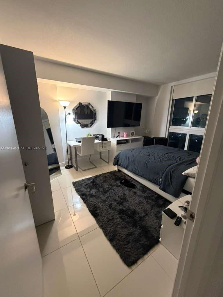 TERRAZAS RIVERPARK VILLAG - Residential