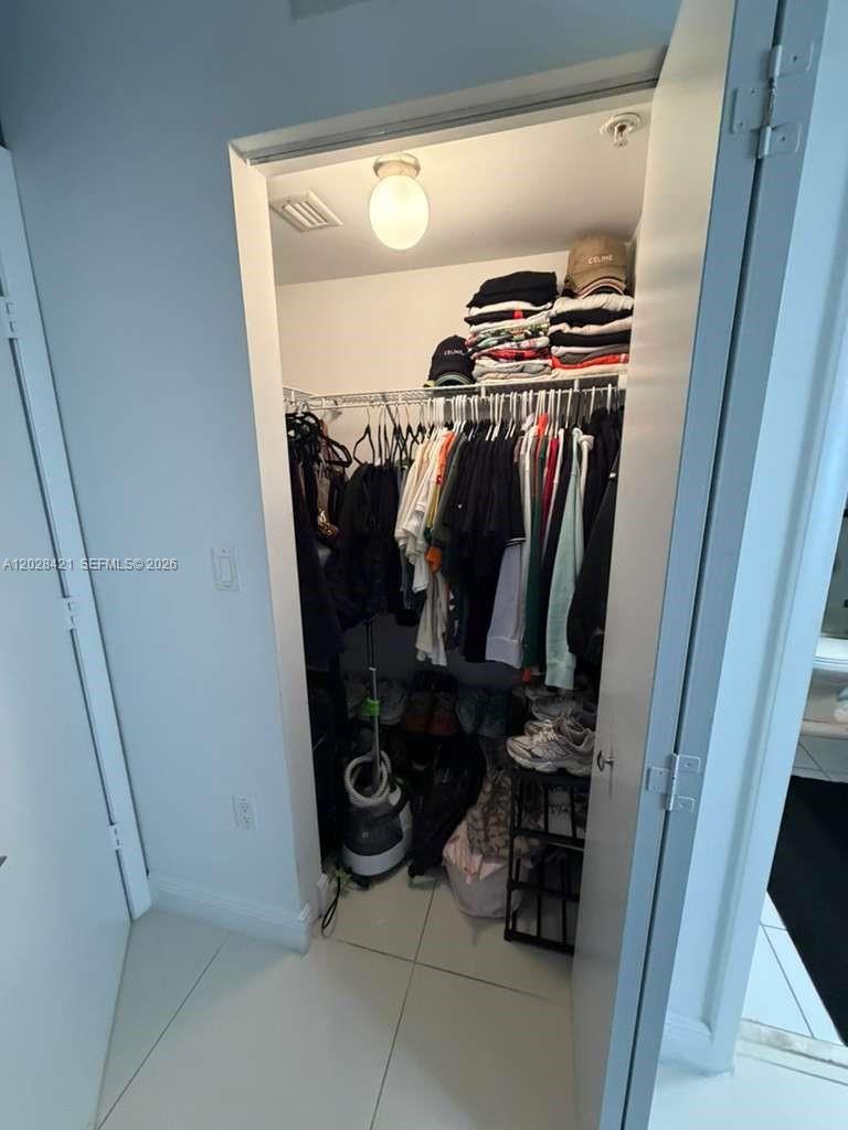 TERRAZAS RIVERPARK VILLAG - Residential