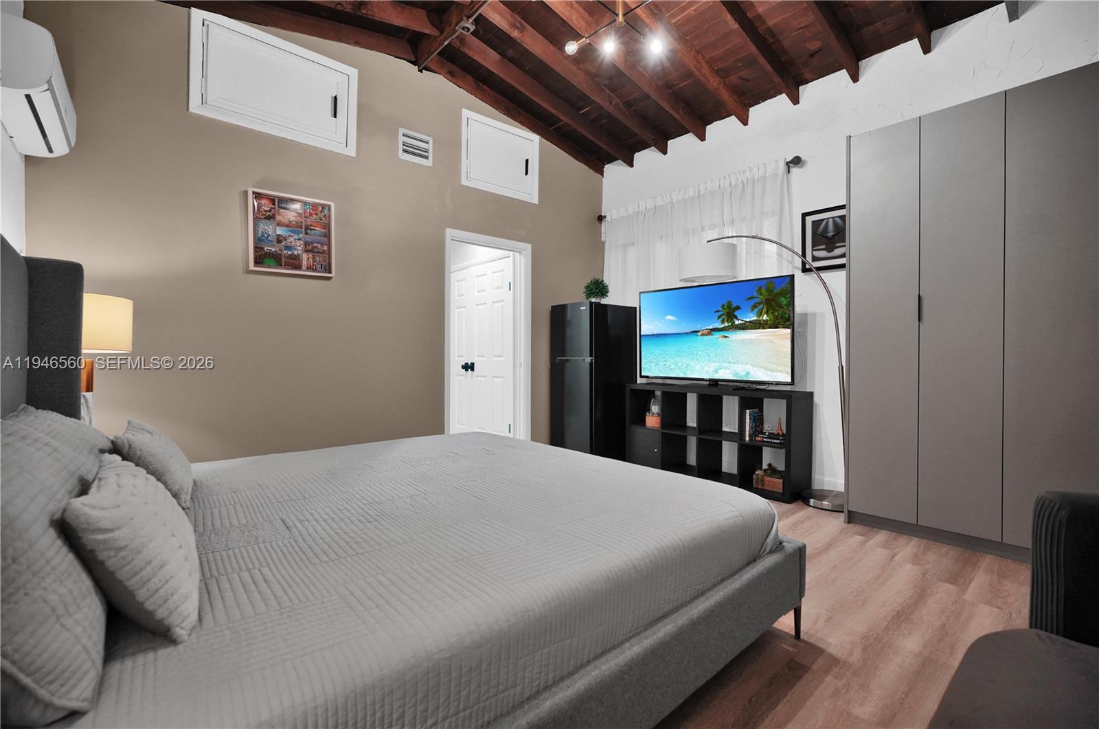 GRIFFING BISCAYNE PARK ES - Residential