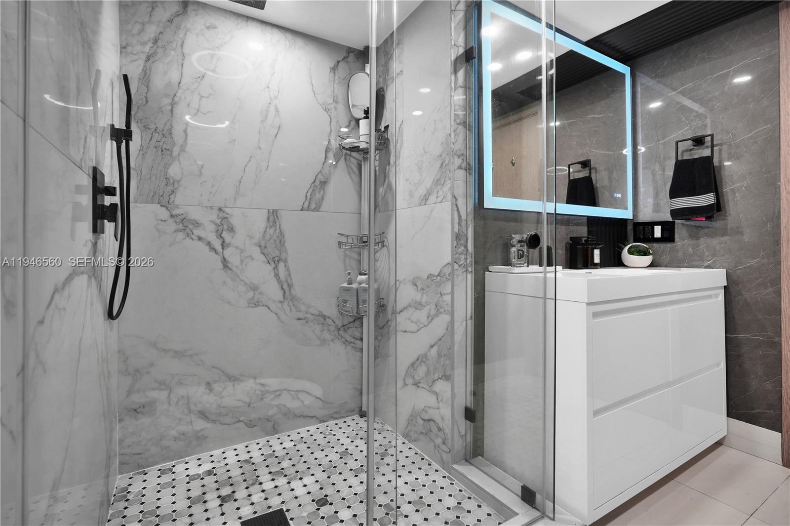 GRIFFING BISCAYNE PARK ES - Residential