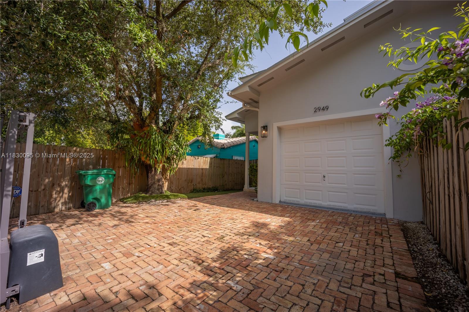 2949 Shipping Ave 2949