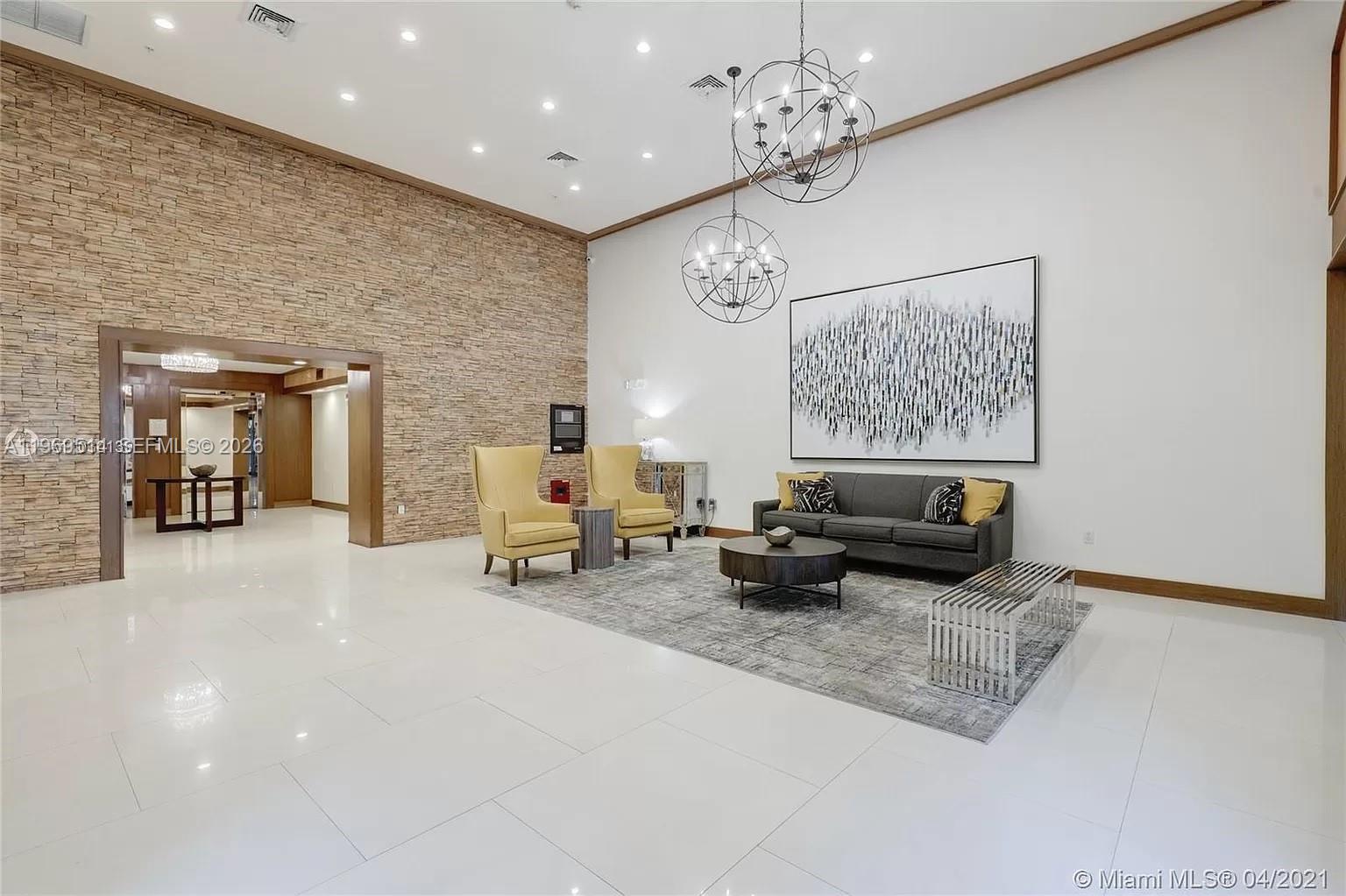 KEYSTONE VILLAS II CONDO - Residential Lease